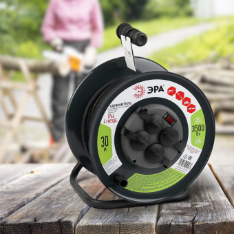 Удлинитель силовой RMx-4es-3x1.5-30m-IP44(KG) на м. катушке c/з 4 гн 30м КГ 3х1.5 RMx-4es-3x1.5-30m-IP44(KG)